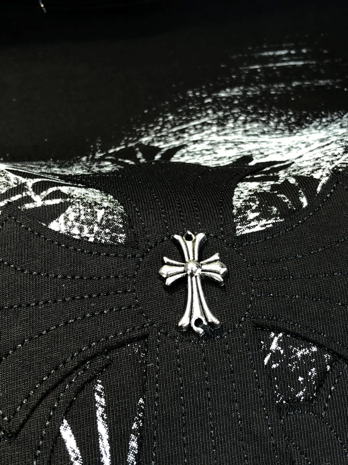 🅿️210 CH Cro 2025 spring and summer new round neck short sleeves, hand-stitched hardware, dot printing, needle embroidery ➕ patch embroidery, made of high weight 320g double yarn combed cotton fabric, slightly loose fit, soft and thick fabric feel, same style for men and women, color: black and white, size: SMLXLXXL